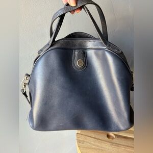 Vintage Navy Liz Clairborne Leather Purse